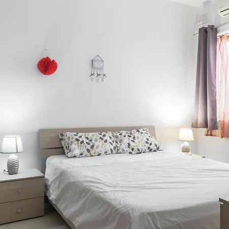 Amazing And Spacious W Side Sea View 아파트