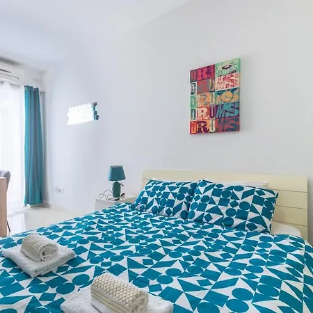 아파트 Amazing And Spacious W Side Sea View