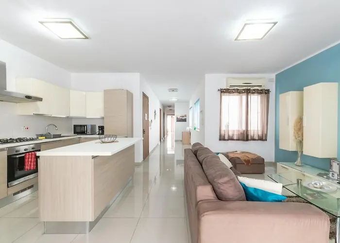 Amazing And Spacious W Side Sea View Apartament *