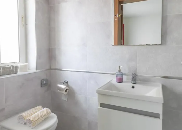 Amazing And Spacious W Side Sea View Apartament *