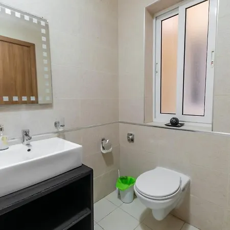 Amazing And Spacious W Side Sea View Apartment