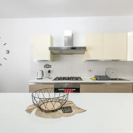 Amazing And Spacious W Side Sea View *