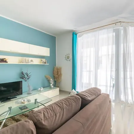 Amazing And Spacious W Side Sea View *